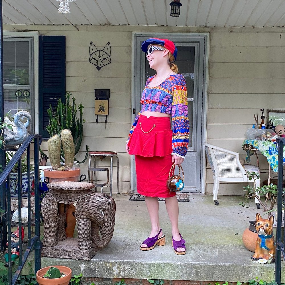 Vintage 1980s Red Cotton High Waist Skirt with Ruffle Detail and Gold Chain